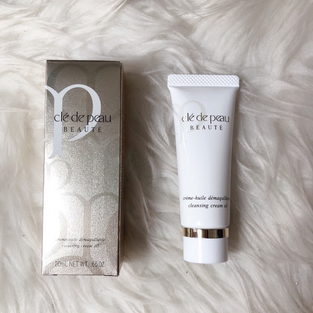 Cle de peau beaute cleansing cream oil